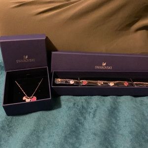 *** COMBO SET *** SWAROVSKI matching necklace and braclet set both brand new!!!